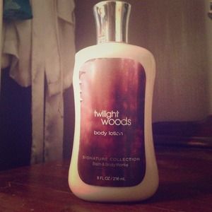 Twilight woods bath & body works lotion