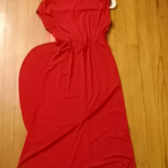 Red dress - Picture 2 of 4