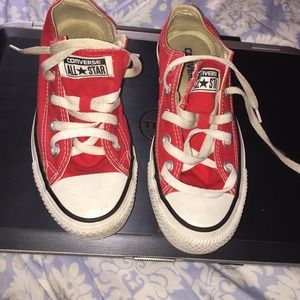 Converse all stars low red