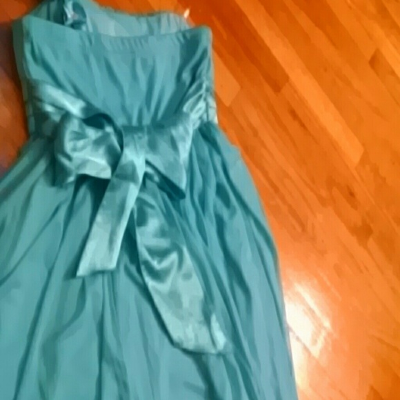 Dress - Picture 3 of 3