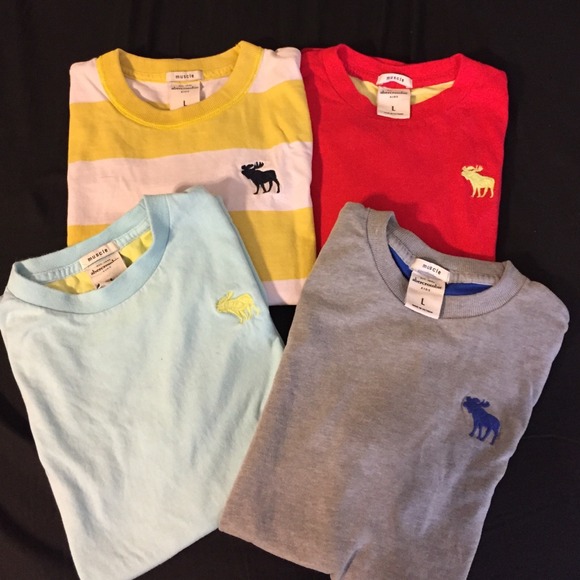 Bundle of 4 Abercrombie boys shirts.. 😊