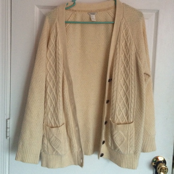 Cozy oversized ivory sweater cardigan