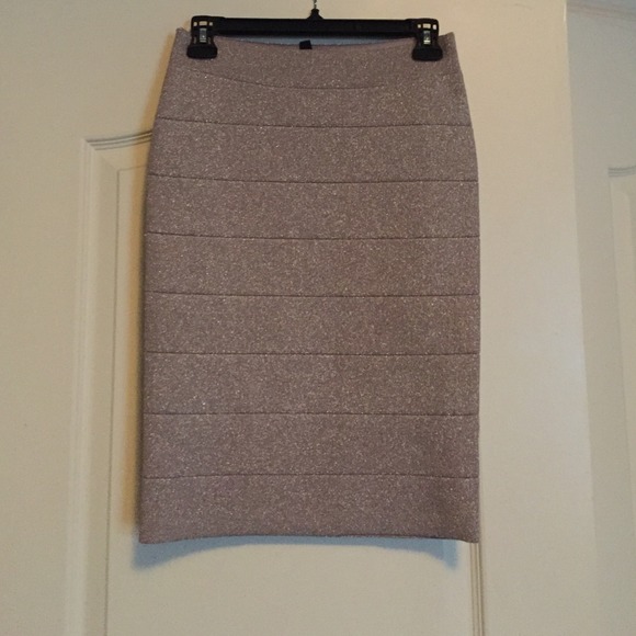 BCBG tan glitter stretch power skirt