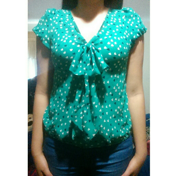 Green Blouse with heart pattern