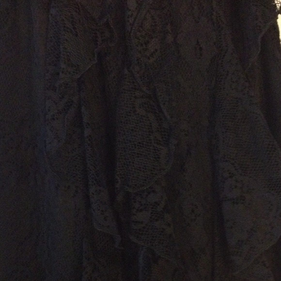 Black ruffle front lace top - Picture 2 of 3