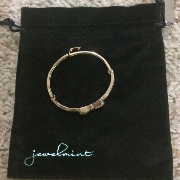Jewelmint Bow Tie Bracelet