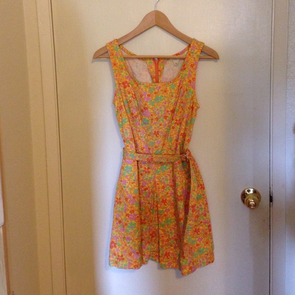 Mod, floral J Crew mini dress with pockets!