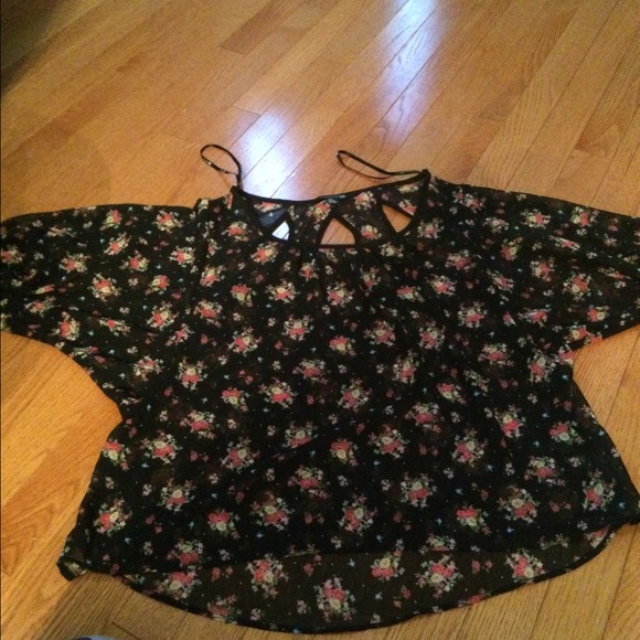 Gorgeous black floral top
