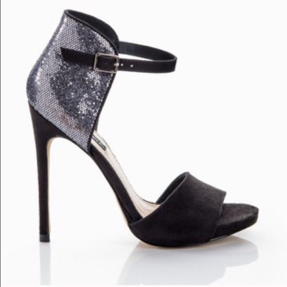 Help! I need an outfit for these. - Picture 2 of 2