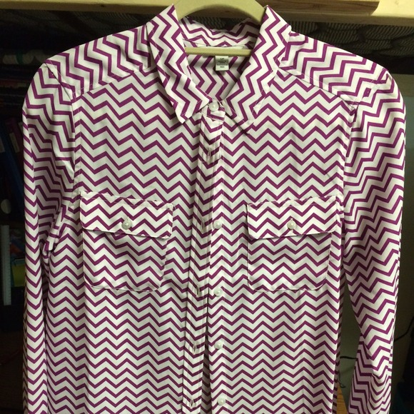 American Eagle Zig-Zag Button Down (purple)