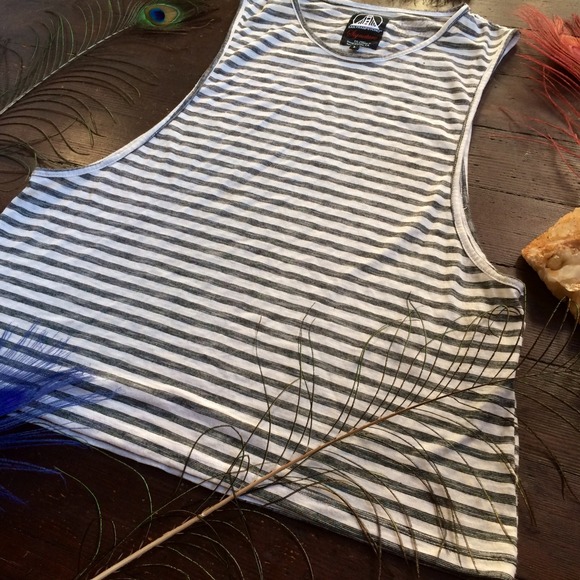 🌙Rad Sanfranpsycho B&W Striped Muscle Tank - Picture 2 of 4