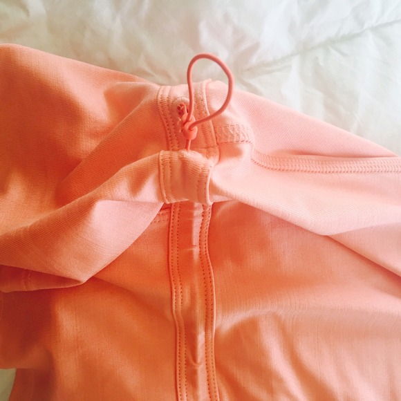 Coral workout top π - Picture 3 of 4