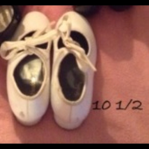 White tap shoes