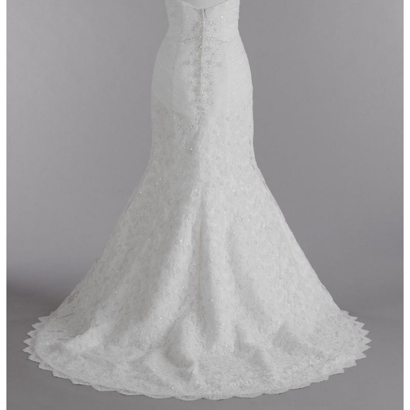 Oleg Cassini Wedding Gown - Picture 2 of 7