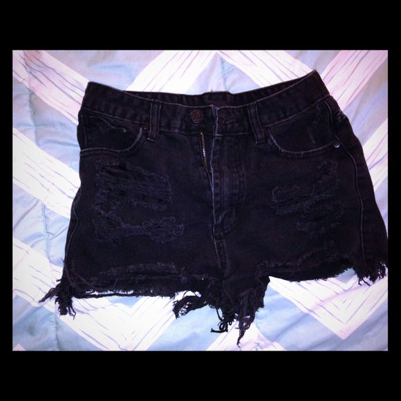 UNIF Guess What shorts