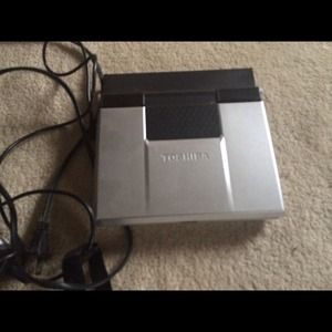 Toahiba portable DVD player