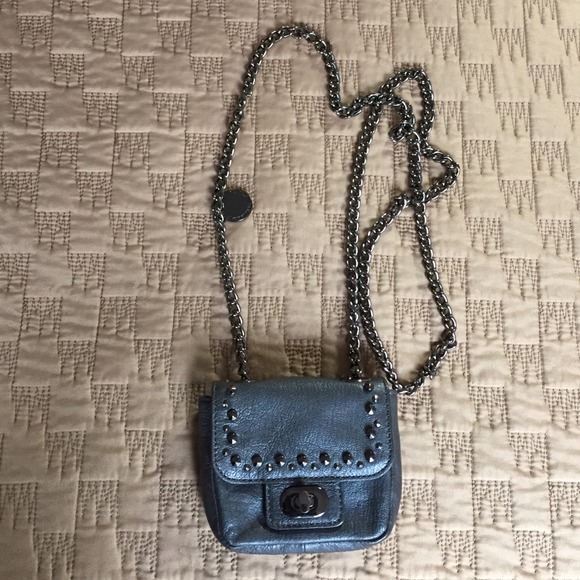 💖Small Banana Republic chain clutch💖