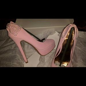 Bling! Pink dress pumps