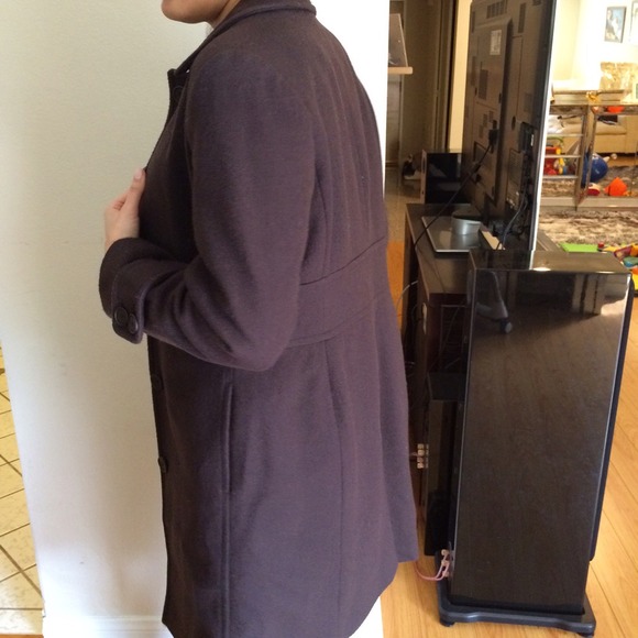 Coat - Picture 2 of 4