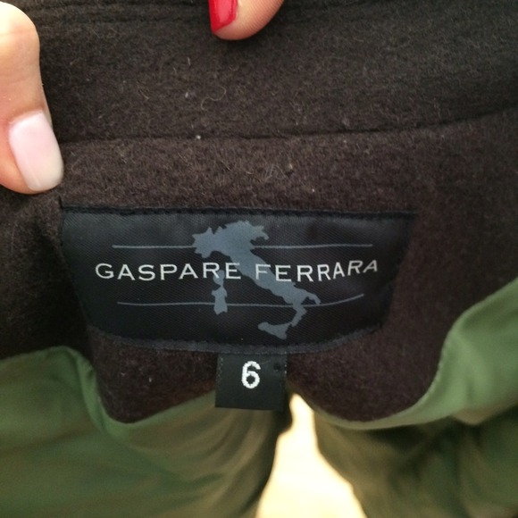 Coat - Picture 4 of 4