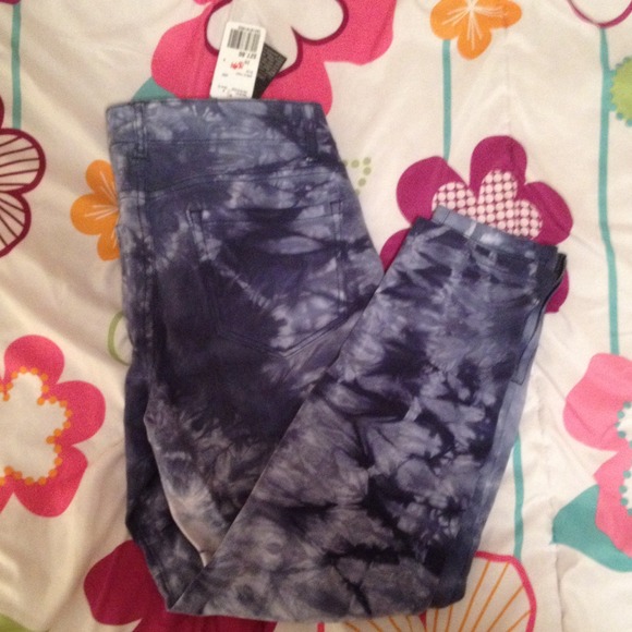 Blue Ankle Jeans - Picture 2 of 3