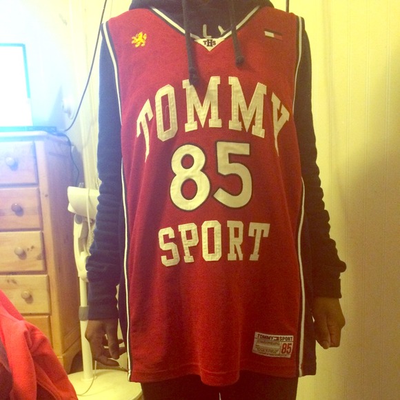 Tommy Hilfiger Vintage jersey 100% authentic
