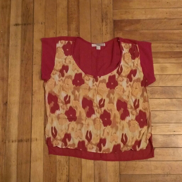 Red floral top