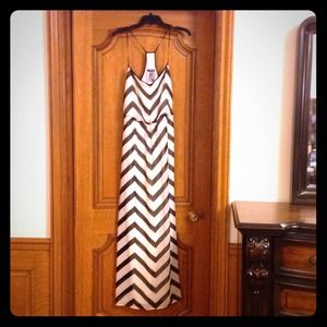 Bisou Bisou Maxi Dress!