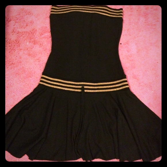 Black and hold club mini dress. 👄