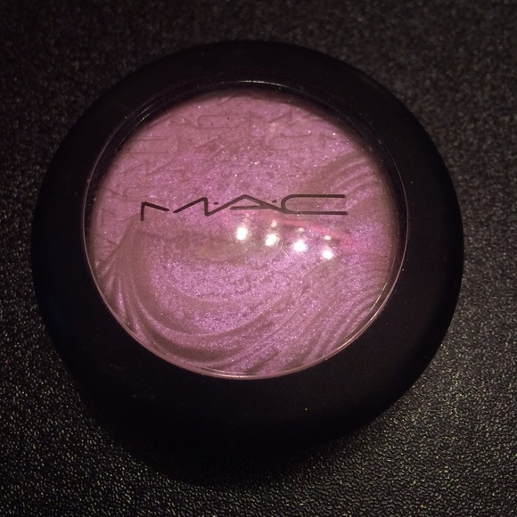MAC triple impact extra dimension eye shadow