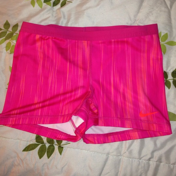 RESERVED-Nike Dri-fit compression shorts