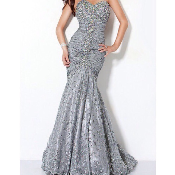 Jovani Dresses & Skirts - NWOT Silver Jovani Prom Dress