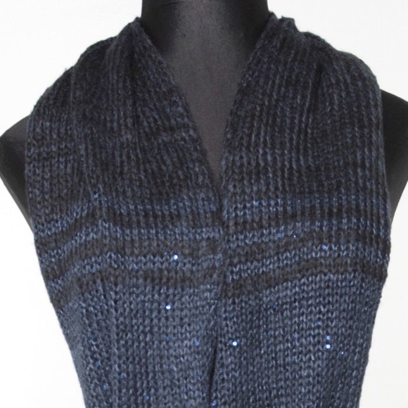 Infinity knit scarf