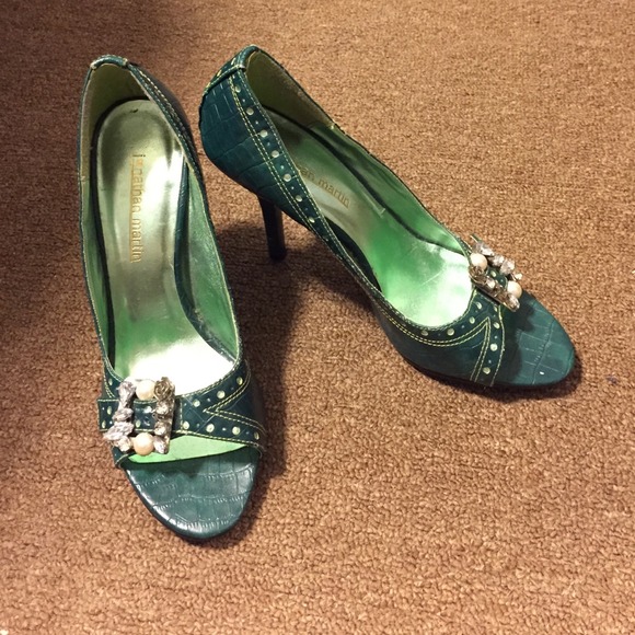 Size 6 J. Martin shoe - Picture 2 of 4