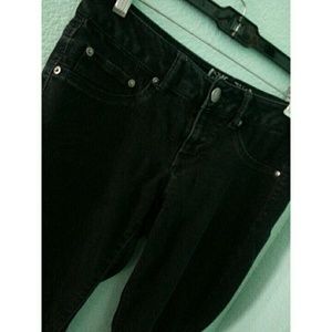 Black skinny jeans