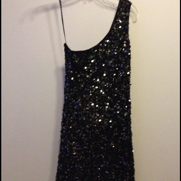 NWT.. One shoulder black sequin dress