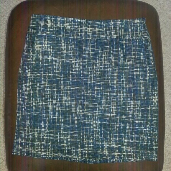 Limited Checkered pencil skirt