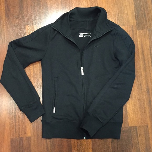 ❌sold on mercari❌ Like new Nike Dri-Fit Jacket - Picture 1 of 3