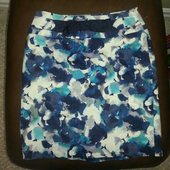 Floral pencil skirt