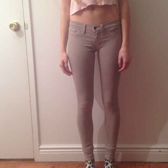 Light grey cigarette jeans