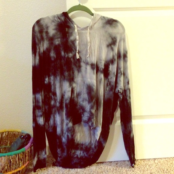 Brandy Melville Layla hoodie