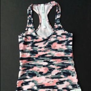 ISO of this Tank top! I have the headband