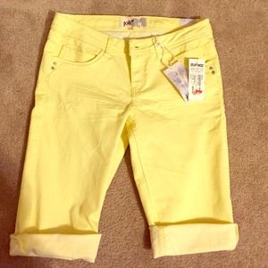 JOLT Capris from ZUMIEZ