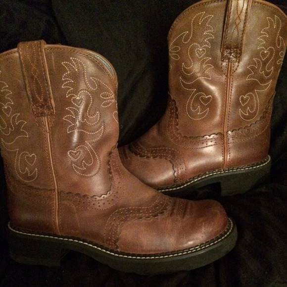 Ariat boots! Super cute barley worn!