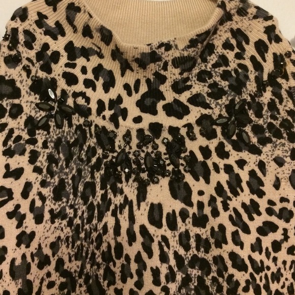 Leopard print top - Picture 2 of 4