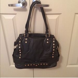 Shoulder bag with studs