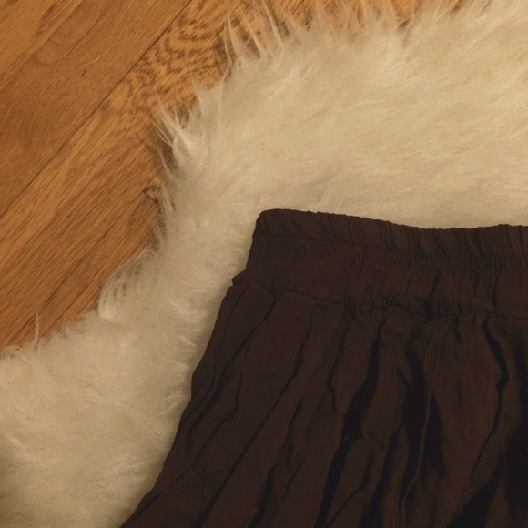 Brandy Melville skirt
