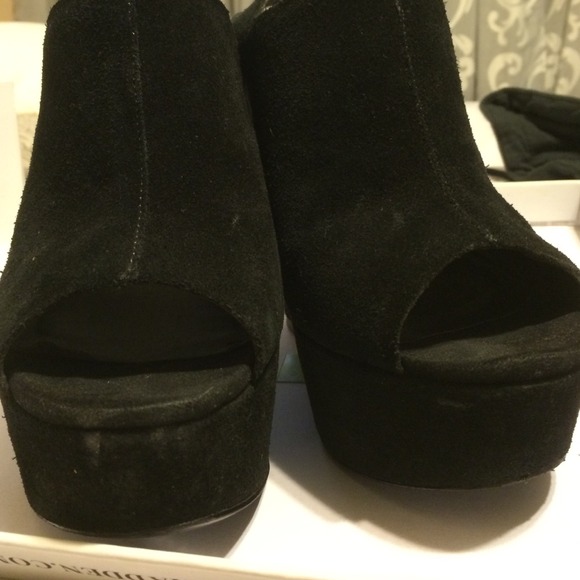 Wear me, Black suede - Picture 4 of 4