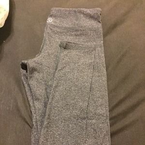 AE skinny work out pants