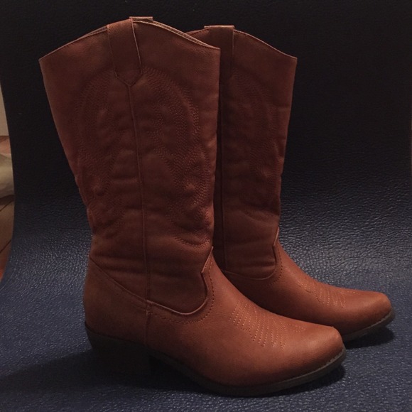 Cognac cowgirl boots